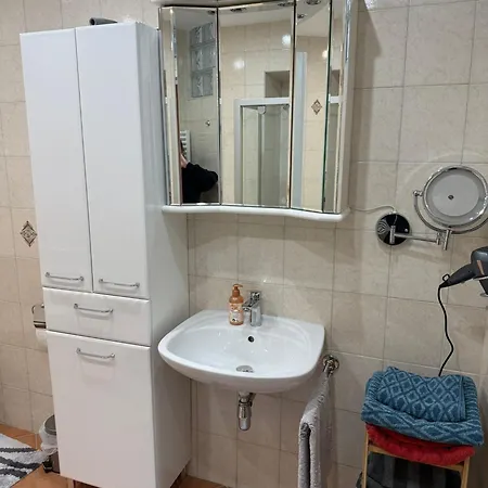 Nora Apartment *